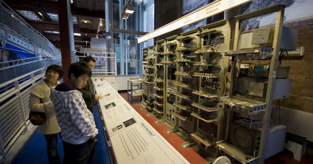 Small-Scale Experimental Machine (SSEM)
